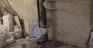 Демонтаж сантехкабины в панельном доме - цена от 1058 рублей | Сварной-Жгл